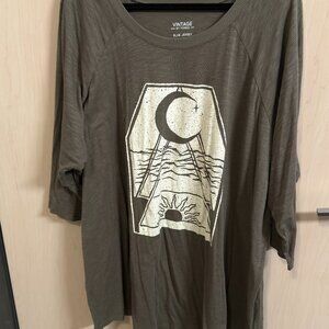 Torrid Olive Green/Gray Slub Tee Moon Graphic